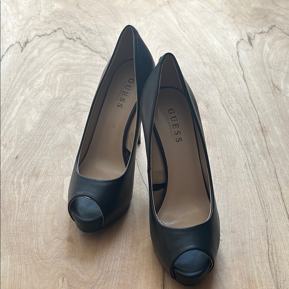 Guess Black Leather Heels Timeless Design